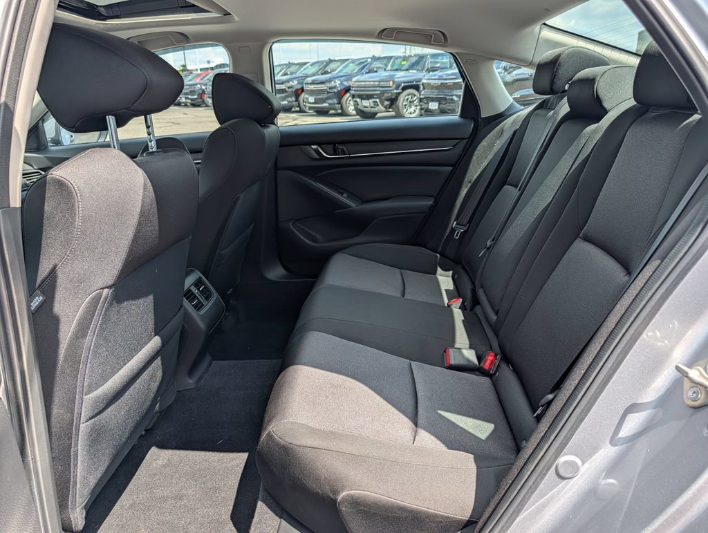 Used 2018 Honda Accord EX image 15