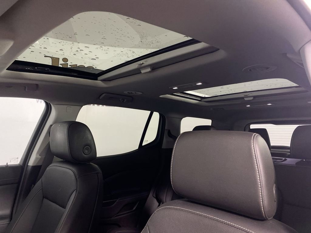 Used 2023 GMC Acadia SLT w/ LPO, Floor Liner Package image 22