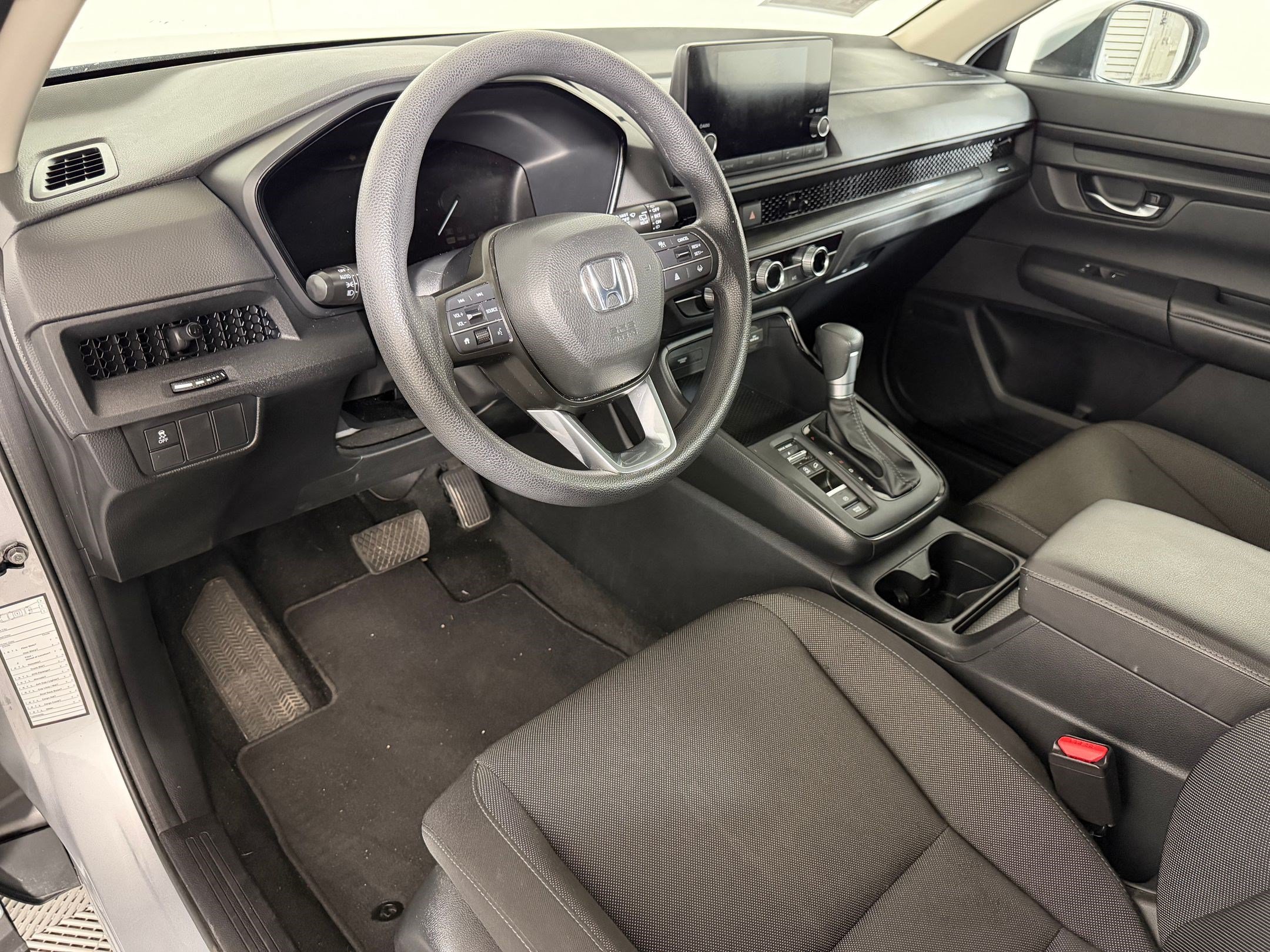 Certified 2025 Honda CR-V LX image 3