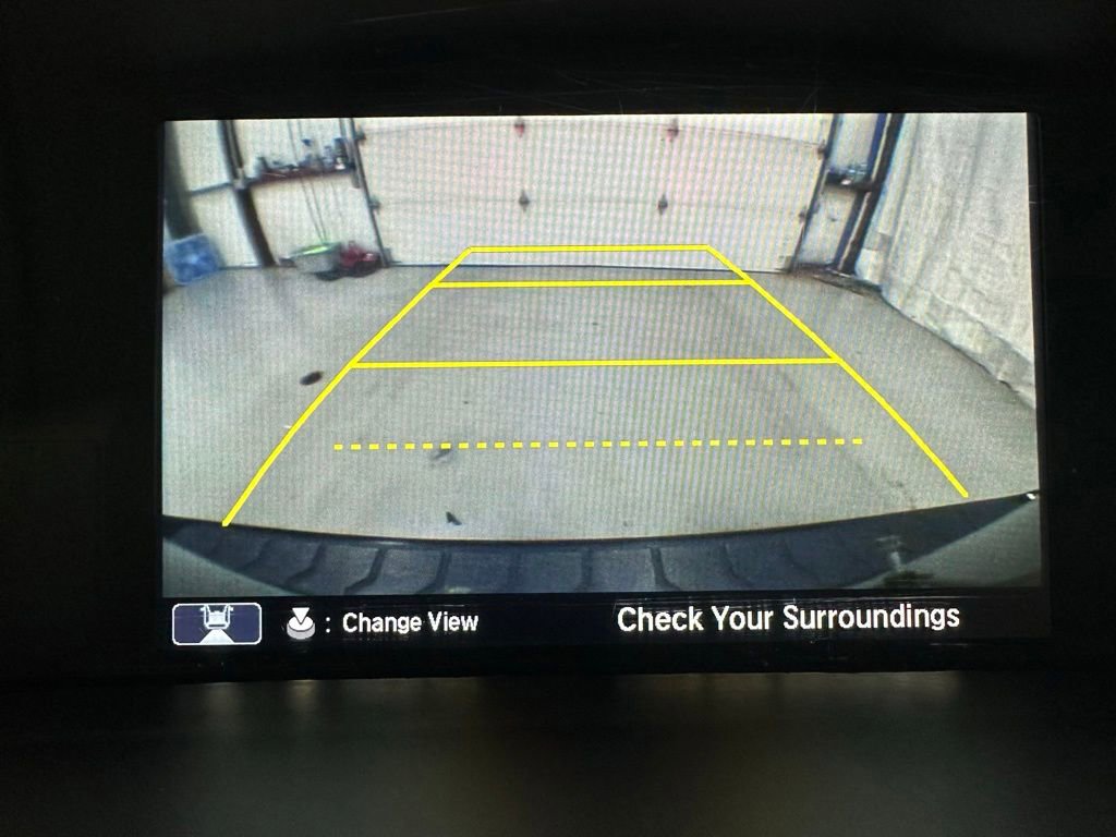 Used 2016 Honda Odyssey Touring Elite image 33