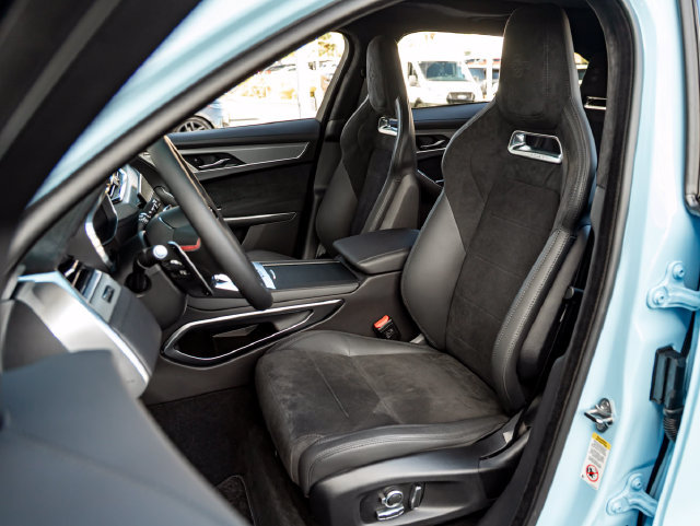 New 2026 Jaguar F-PACE SVR AWD/4WD image 13