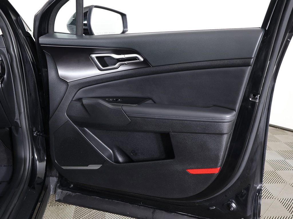 Used 2023 Kia Sportage EX FWD image 21