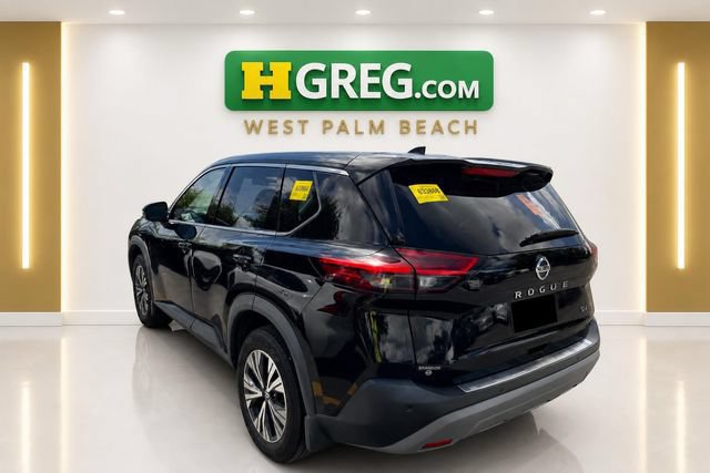 Used 2021 Nissan Rogue SV FWD image 2