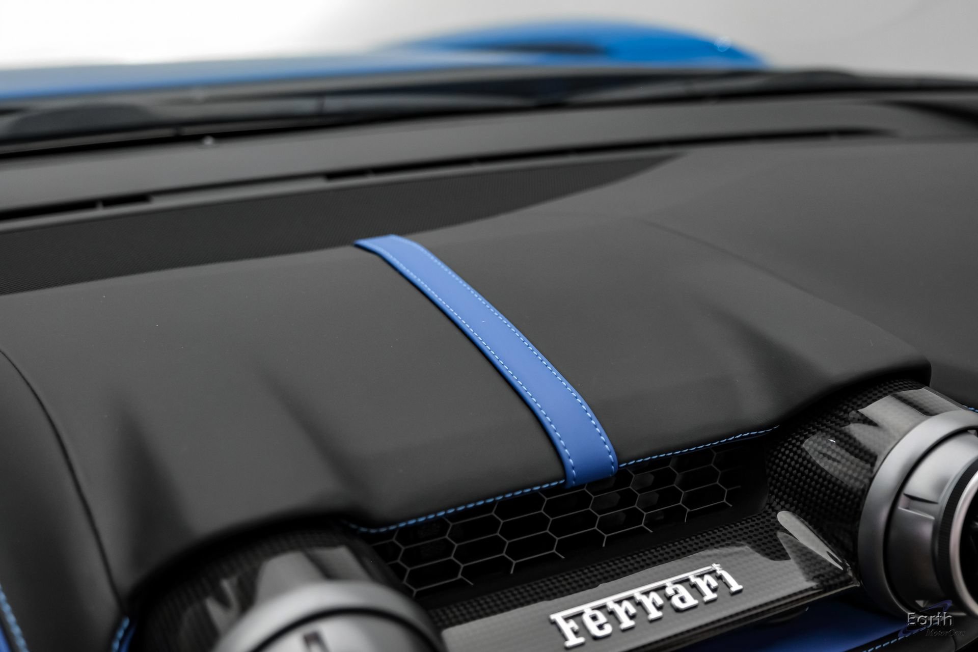 Used 2022 Ferrari 812 GTS RWD image 90