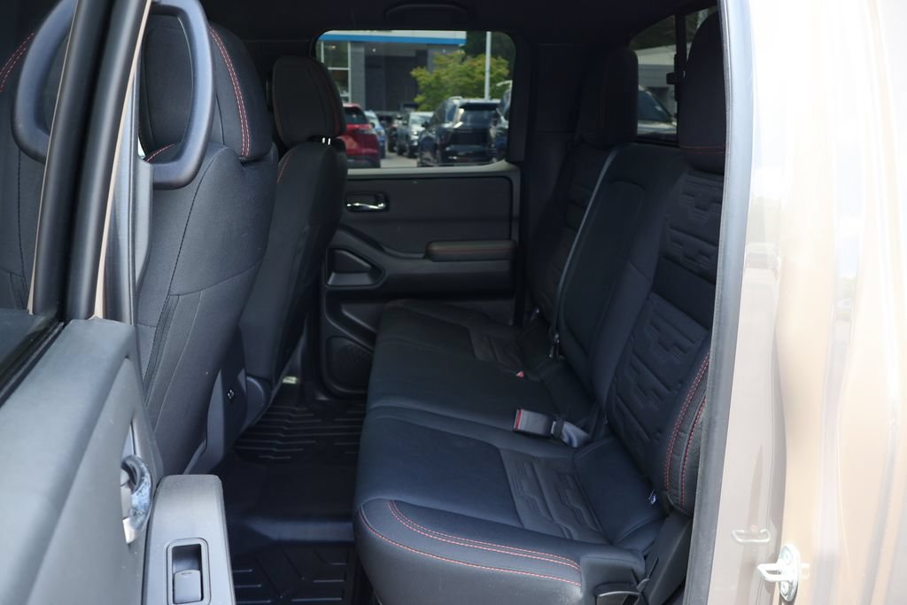 Used 2024 Nissan Frontier PRO-4X w/ Off-Road Protection Package AWD/4WD image 18