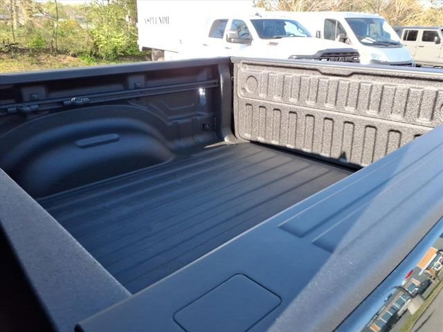 New 2026 RAM 1500 Classic Warlock AWD/4WD image 14