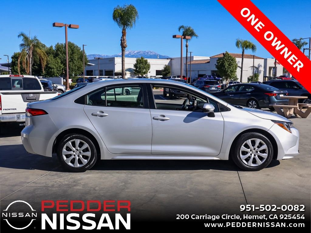 Used 2023 Toyota Corolla LE image 3