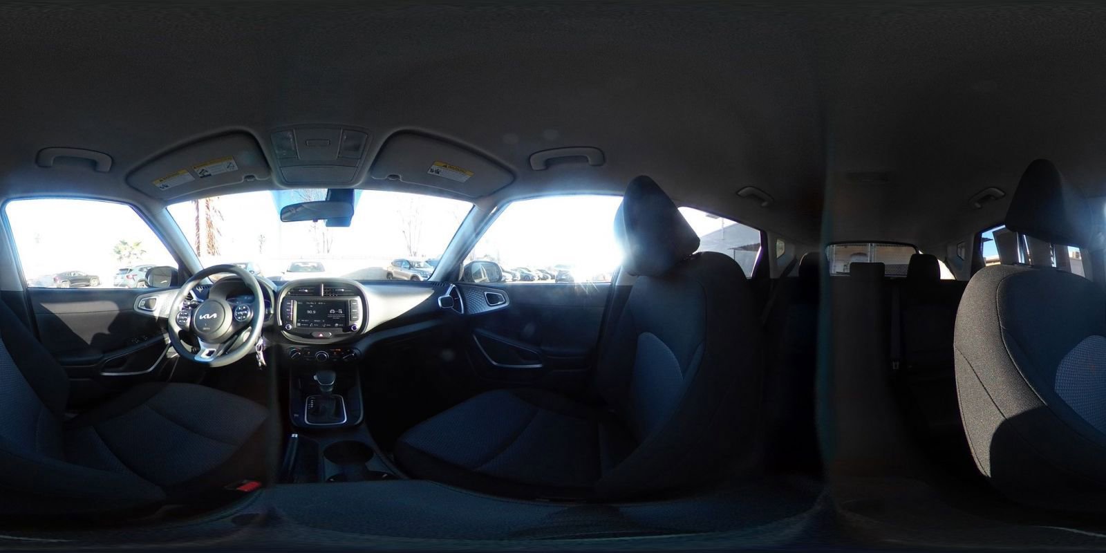 Used 2025 Kia Soul LX w/ LX Technology Package image 40