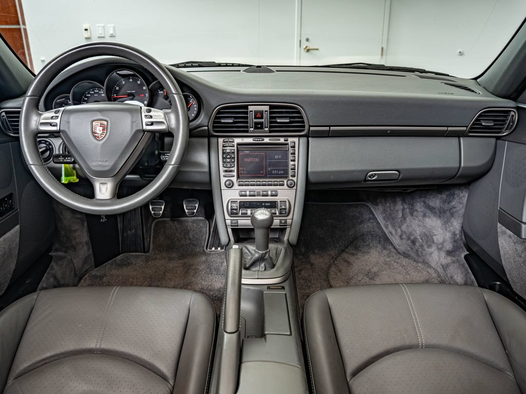 Used 2007 Porsche 911 Carrera RWD image 6
