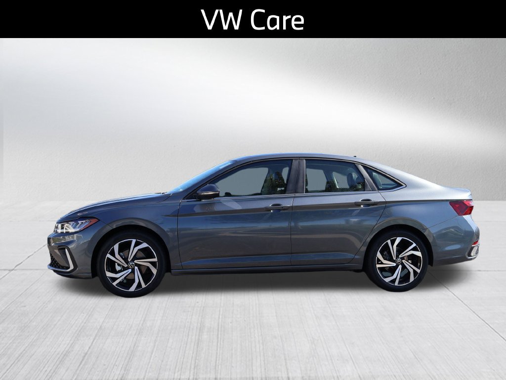 Used 2026 Volkswagen Jetta SEL FWD image 10