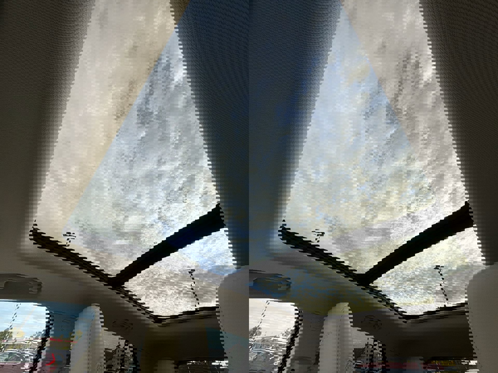 Used 2023 Buick Envision Avenir image 19