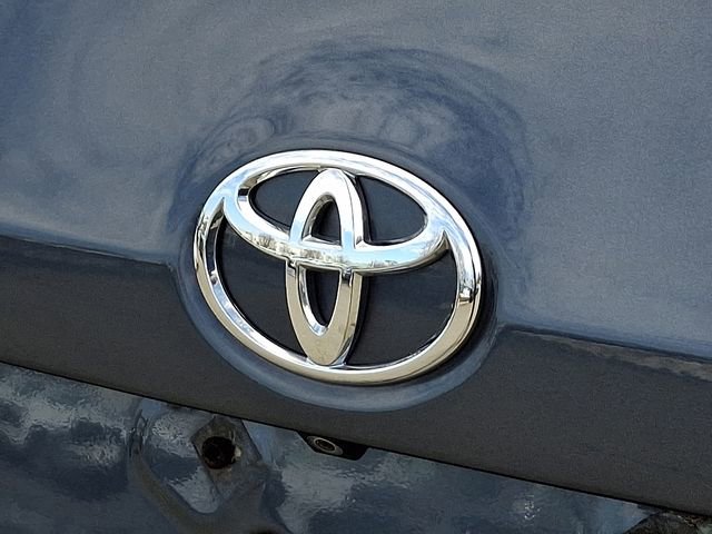 Used 2016 Toyota Corolla LE image 32