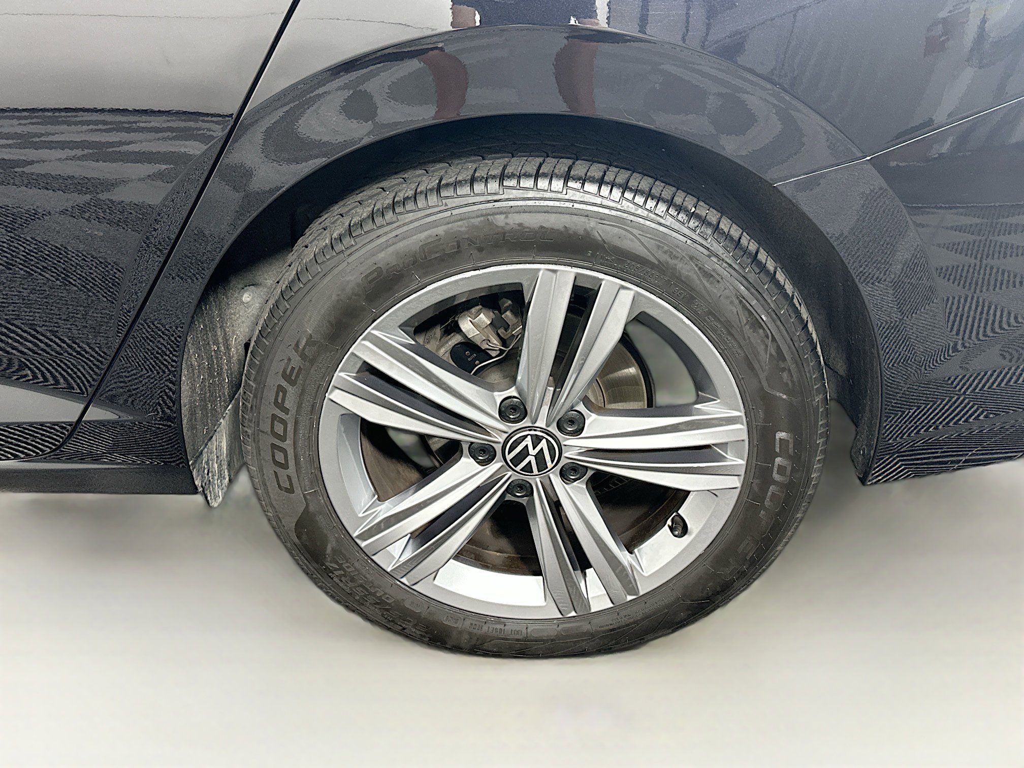 Used 2024 Volkswagen Jetta SE image 11