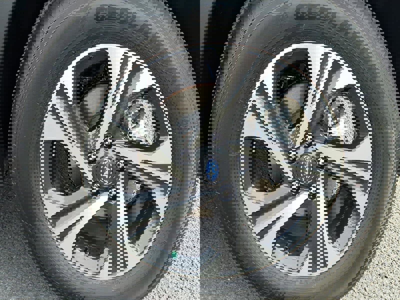 Certified 2025 Subaru Crosstrek 2.0i Premium image 12