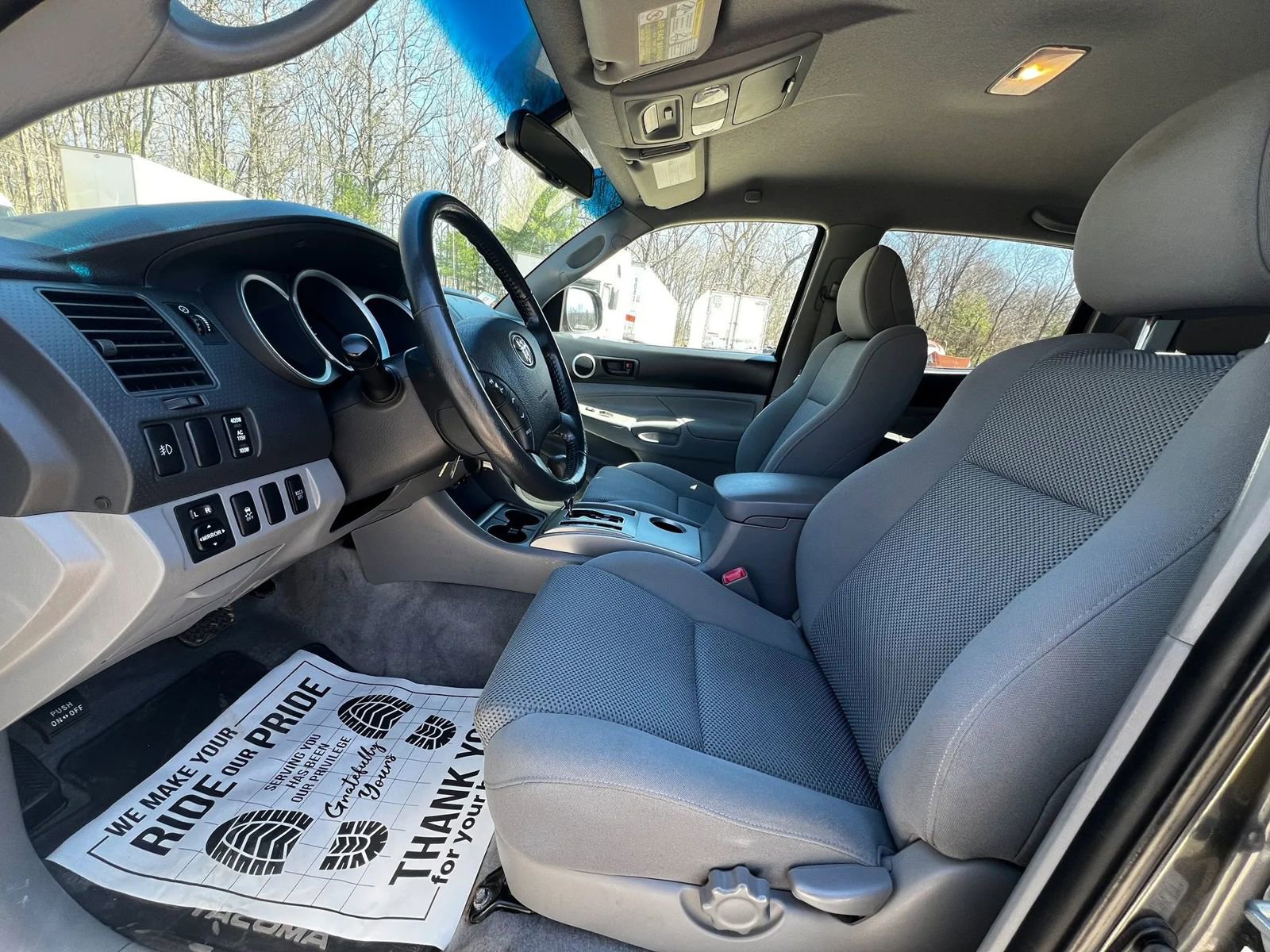 Used 2011 Toyota Tacoma 4x4 Double Cab w/ TRD Sport Pkg image 9