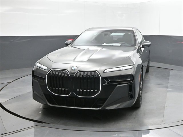 New 2025 BMW 740i xDrive w/ Executive Package image 30