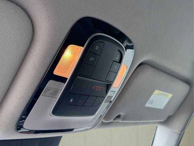 Used 2022 Hyundai Santa Fe SEL FWD image 24