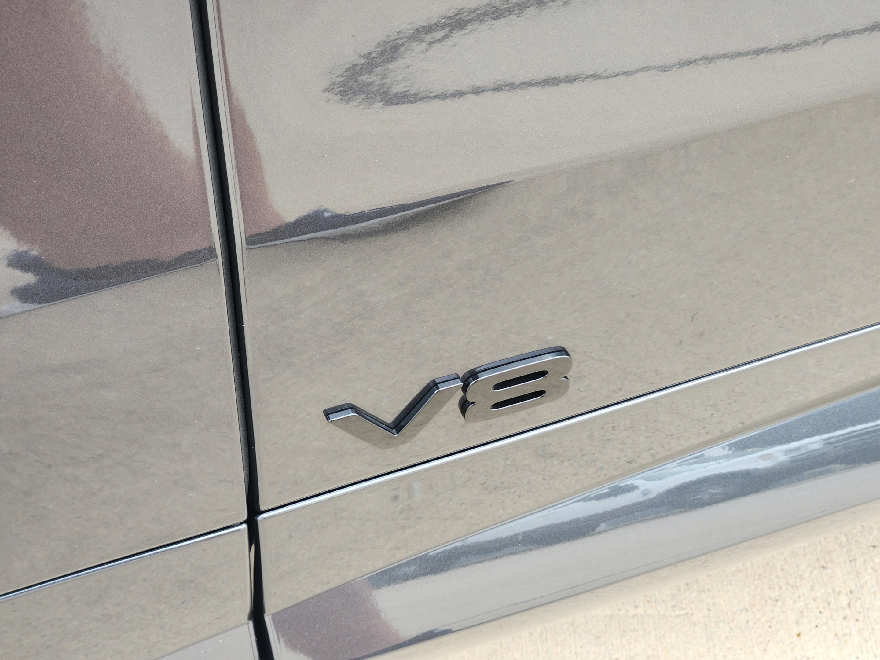New 2026 Land Rover Range Rover Velar Belgravia AWD/4WD image 35