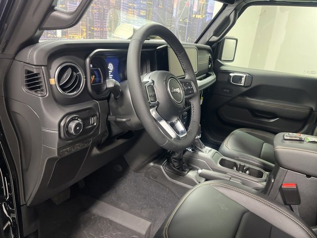 New 2025 Jeep Wrangler Sahara image 9
