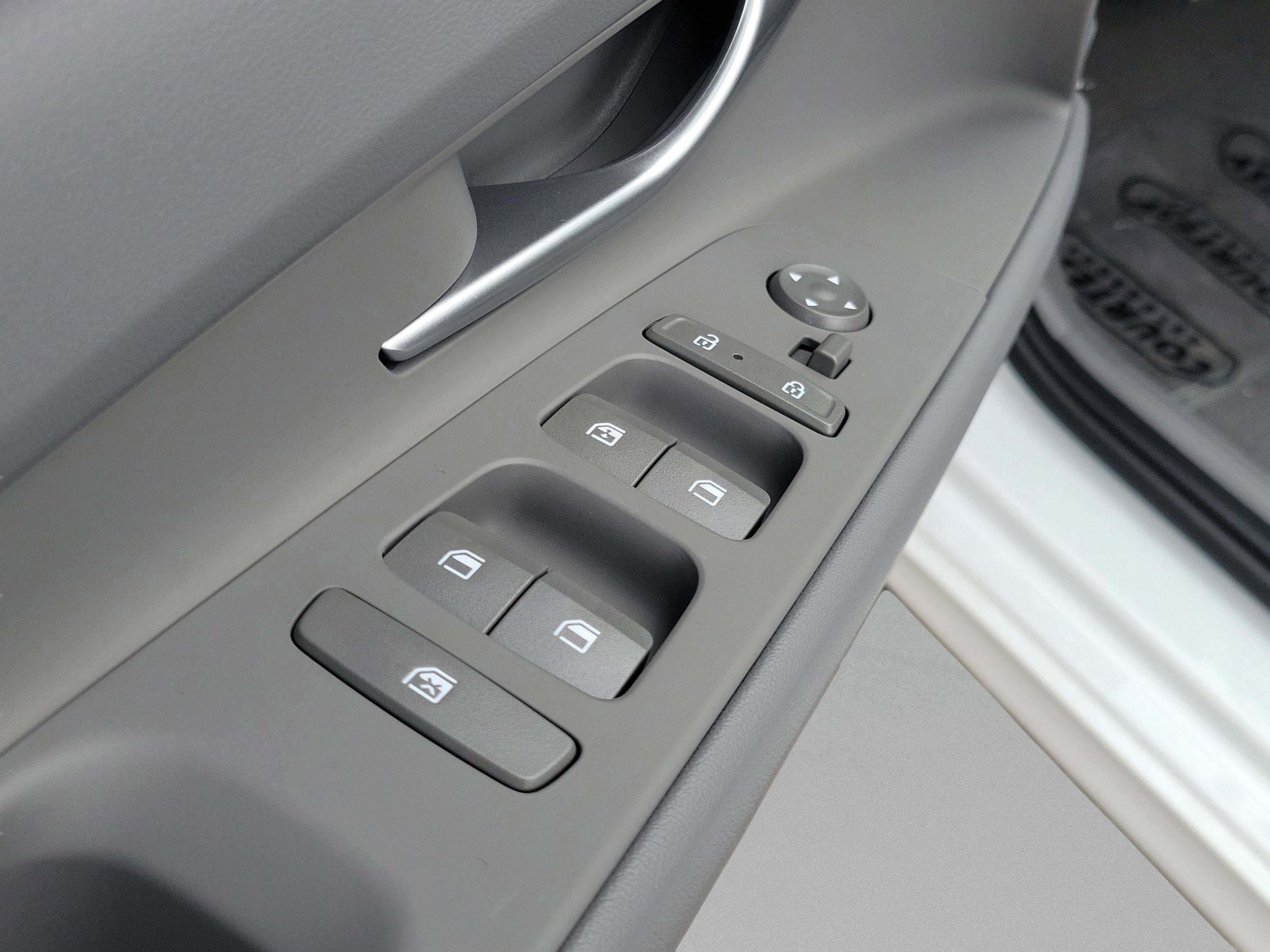 New 2026 Hyundai Elantra SEL Sport image 18