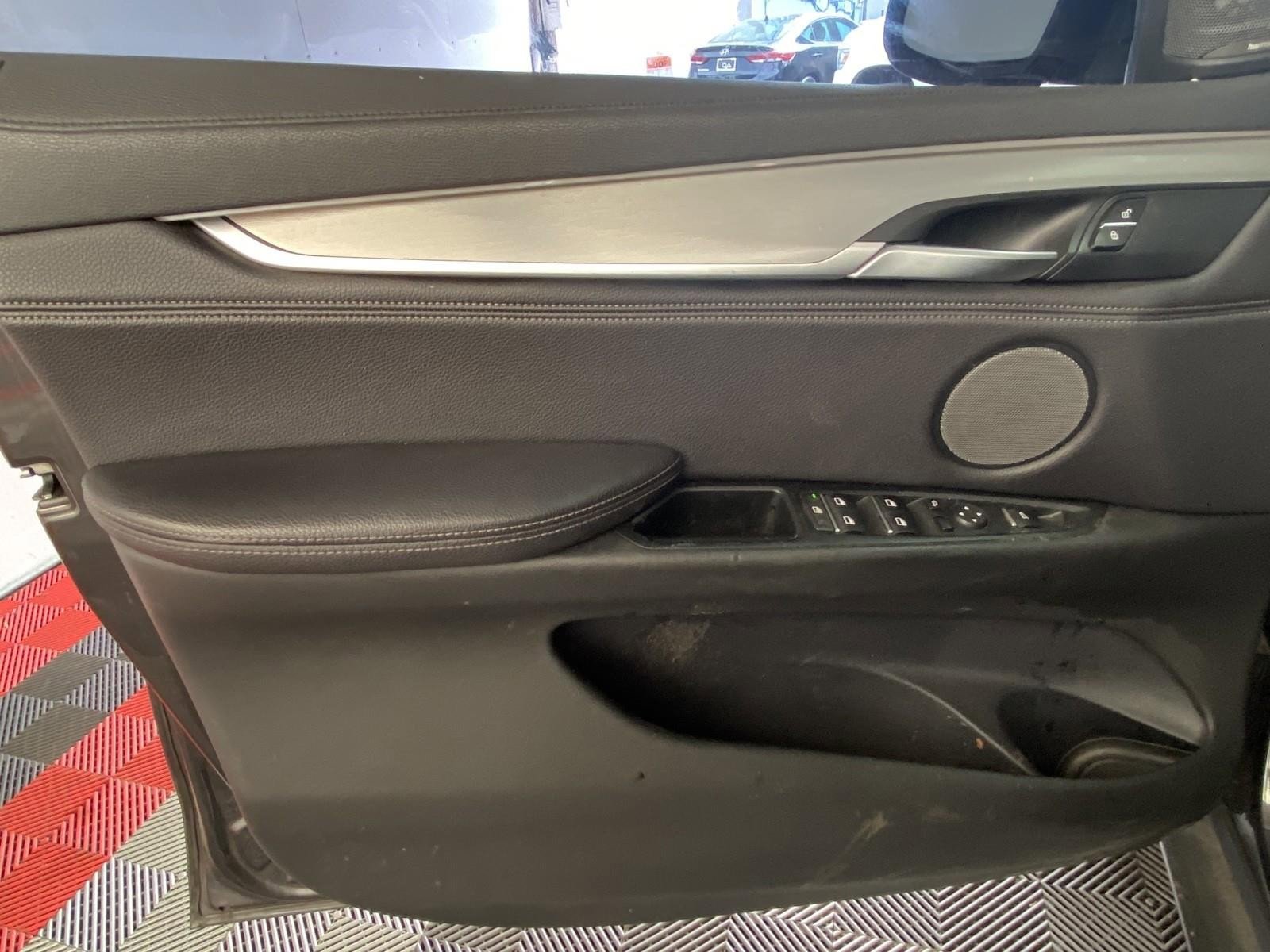 Used 2019 BMW X6 xDrive35i w/ Premium Package image 16