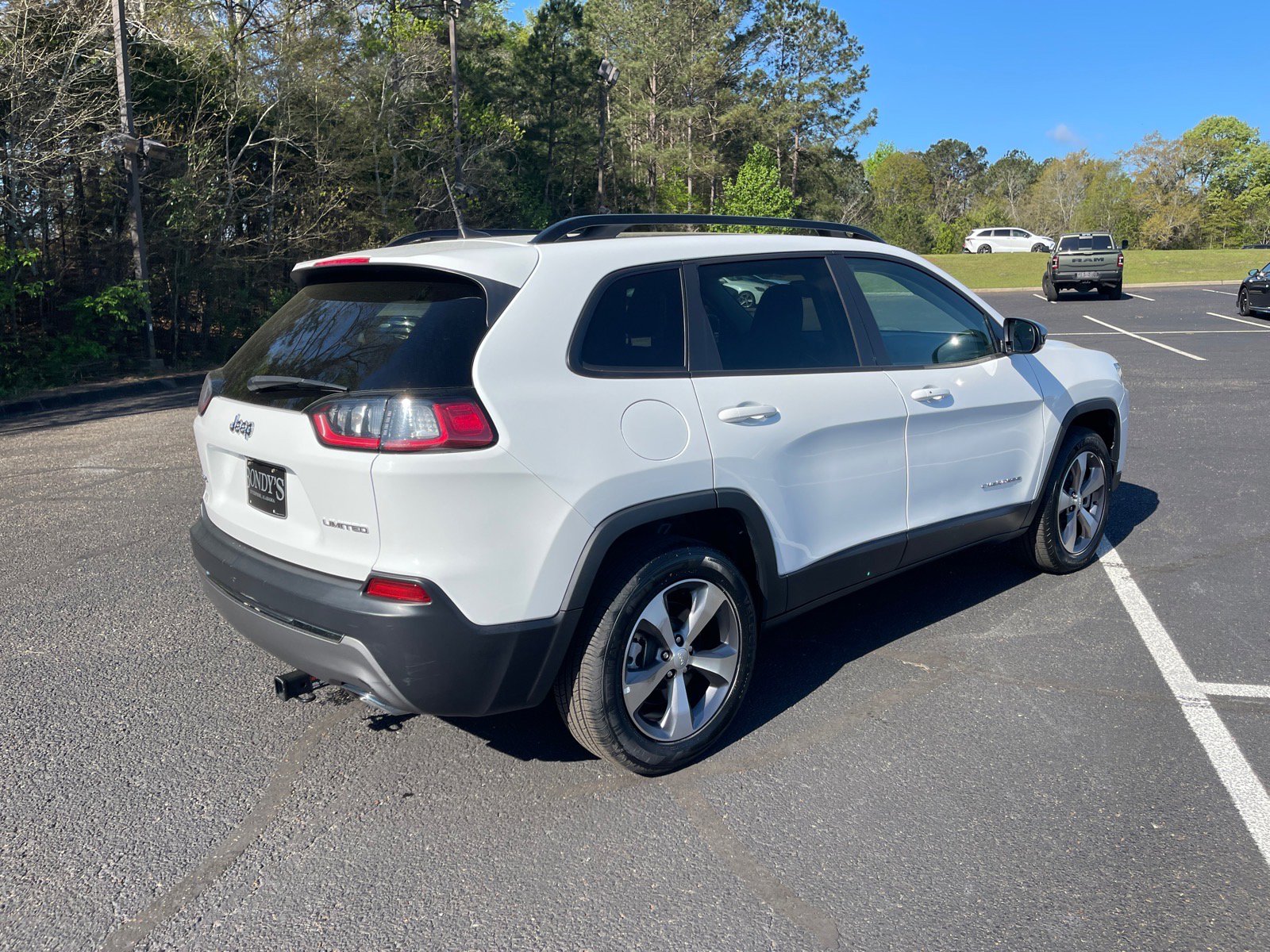 Used 2022 Jeep Cherokee Limited AWD/4WD image 17