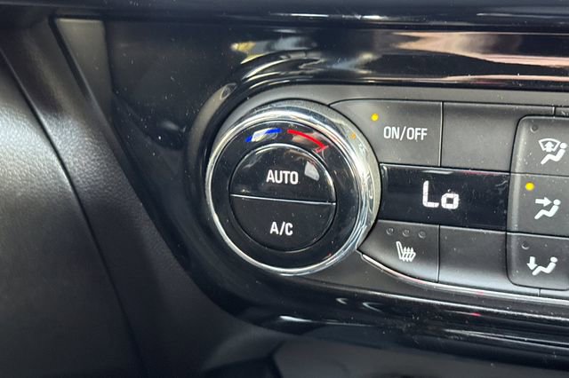 Certified 2025 Chevrolet Trax RS w/ Driver Confidence Package image 28