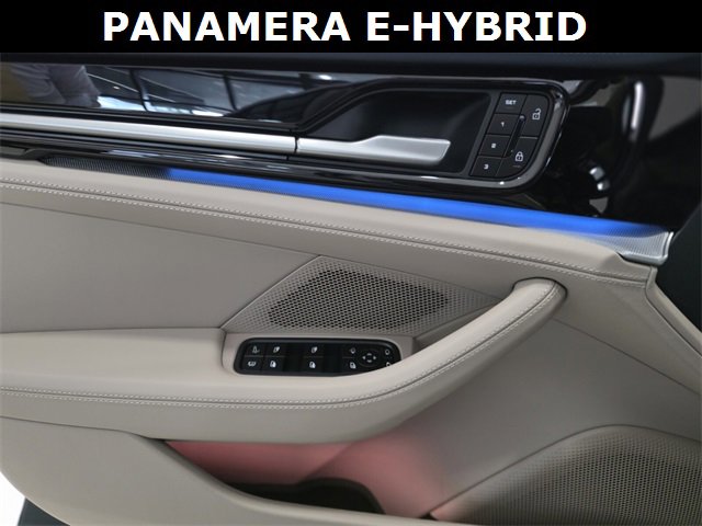 Used 2026 Porsche Panamera 4 image 24