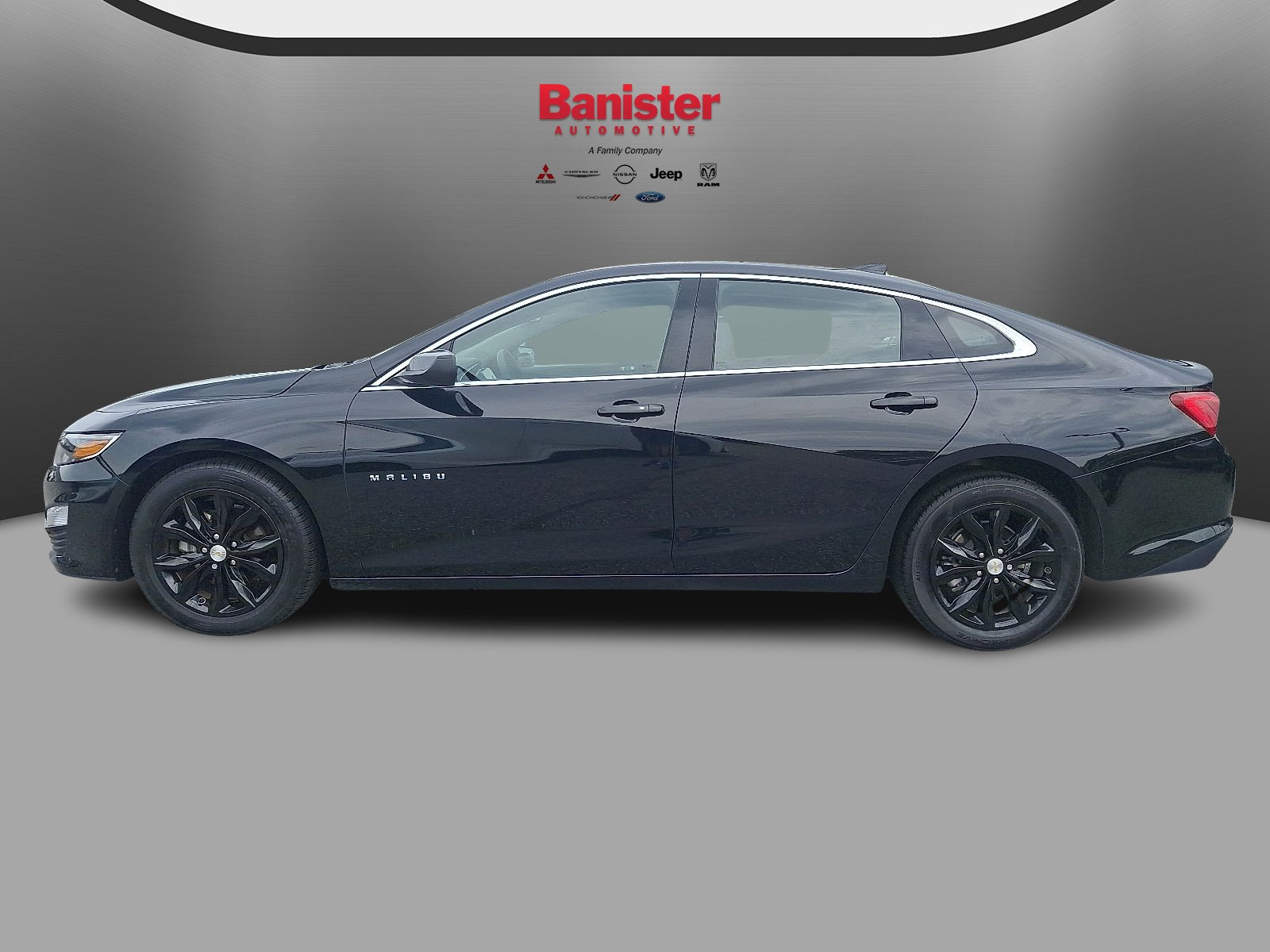 Used 2025 Chevrolet Malibu LT FWD image 7