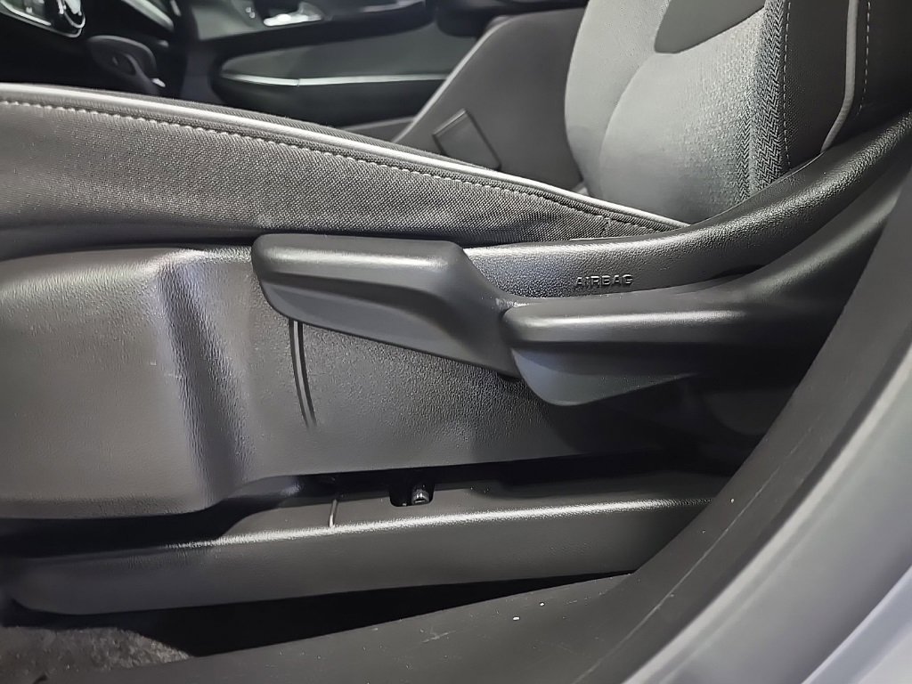 Used 2025 Chevrolet TrailBlazer LT image 14