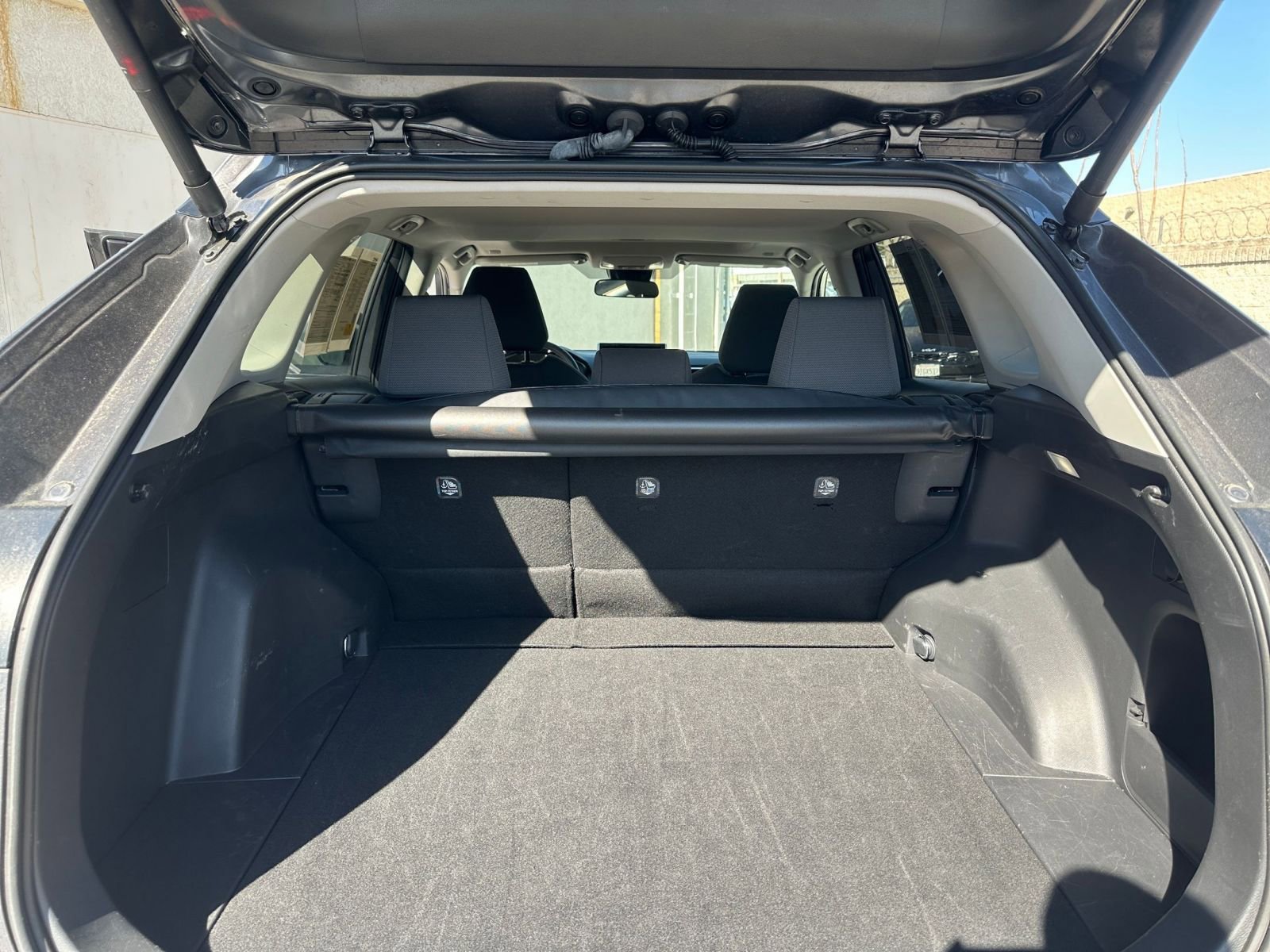 Used 2025 Toyota RAV4 XLE w/ Convenience Package image 33