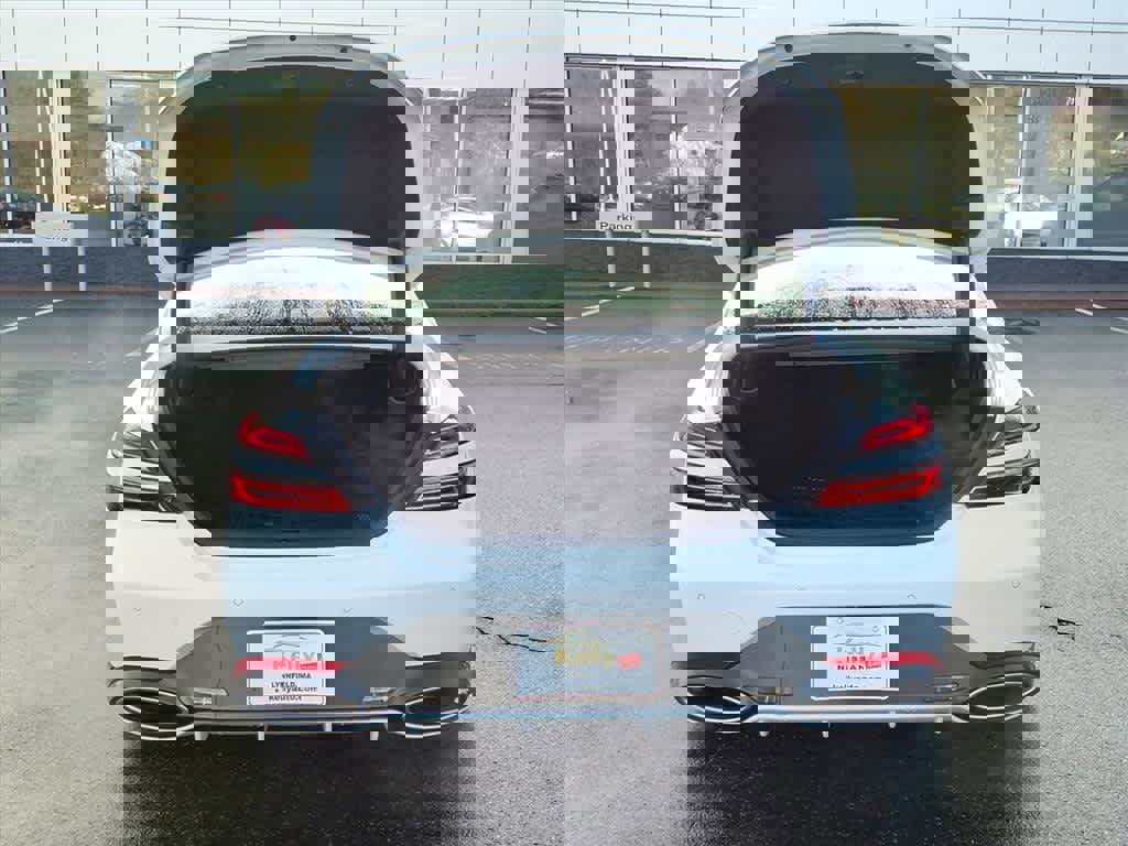 Used 2024 Genesis G70 2.5T w/ Sport Prestige Package image 10