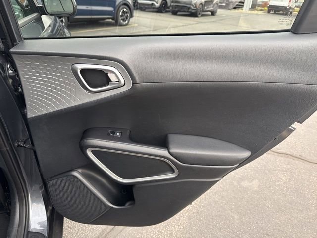 Used 2023 Kia Soul LX w/ Option Group 015 image 49