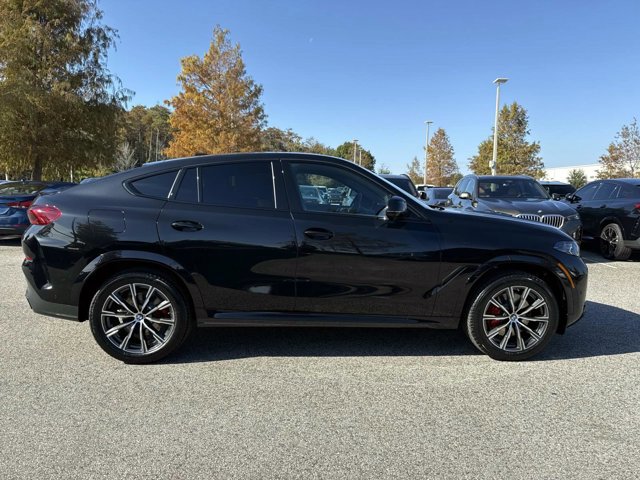 New 2026 BMW X6 xDrive40i w/ Premium Package image 2