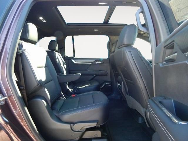 New 2026 GMC Acadia Elevation image 14