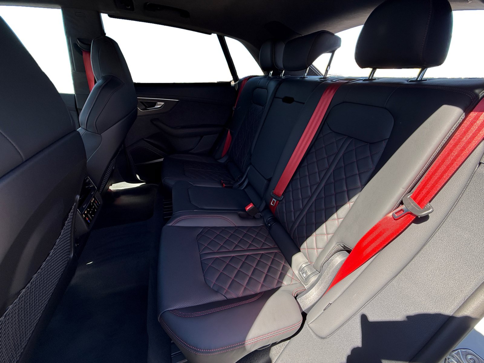 New 2026 Audi SQ8 Prestige AWD/4WD image 16