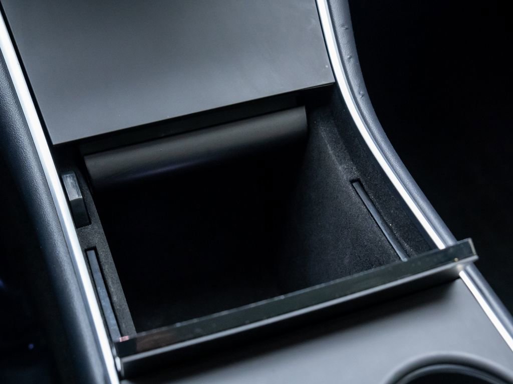 Used 2020 Tesla Model Y Long Range image 29