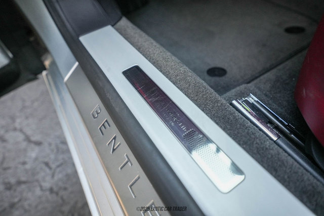 Used 2022 Bentley Flying Spur V8 image 30