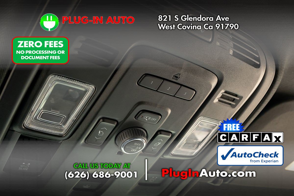 Used 2023 Cadillac Escalade Sport w/ Touring Package AWD/4WD image 32