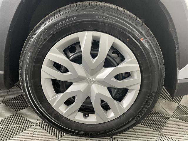 Used 2023 Toyota Corolla Cross L image 23