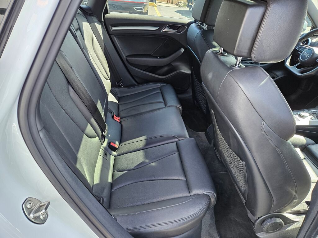 Used 2018 Audi A3 2.0T Premium image 15