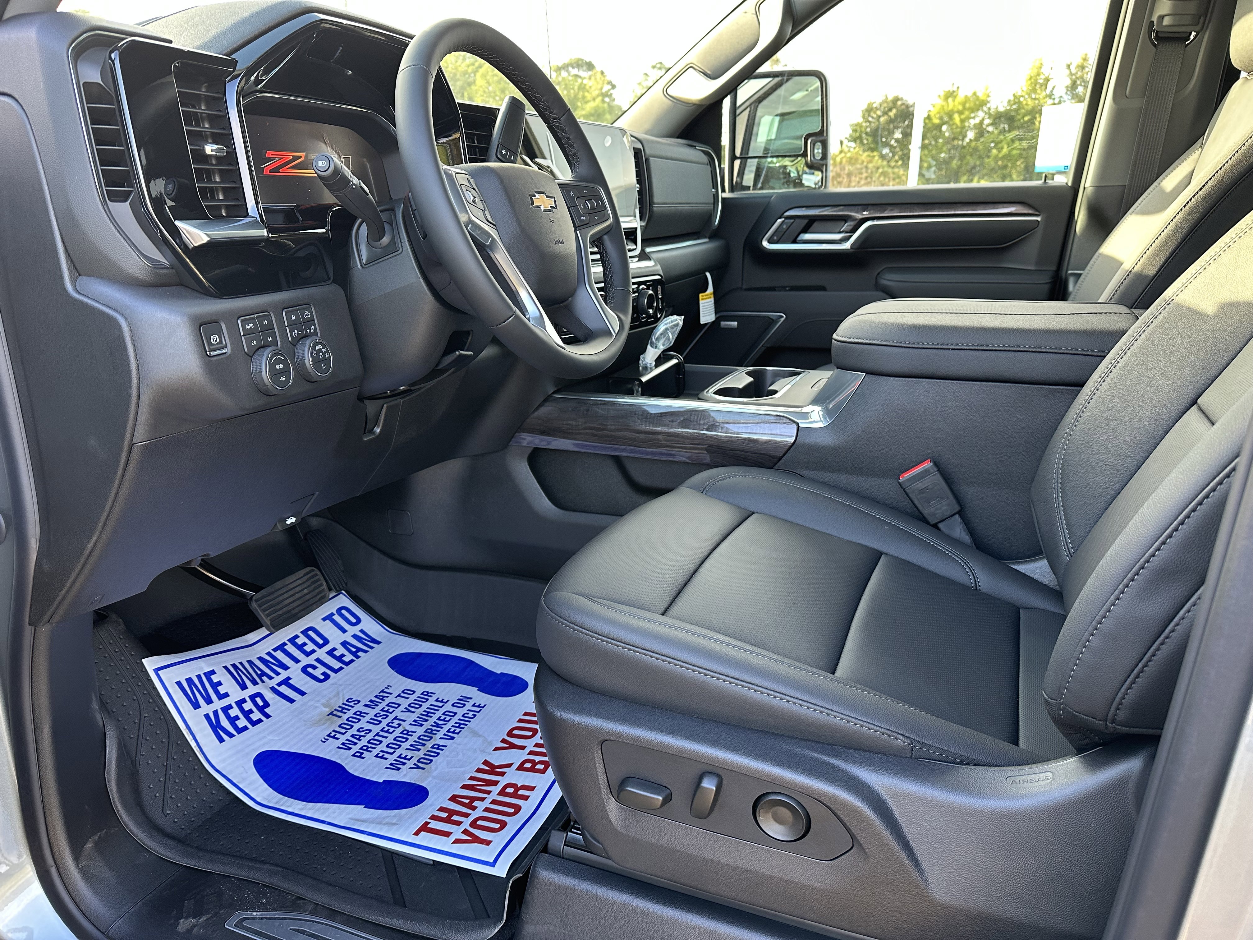 New 2026 Chevrolet Silverado 3500 LTZ w/ LTZ Plus Package image 12