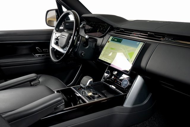 Used 2023 Land Rover Range Rover SE image 43