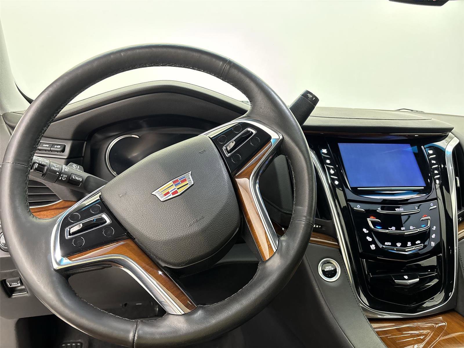 Used 2016 Cadillac Escalade Premium AWD/4WD image 22