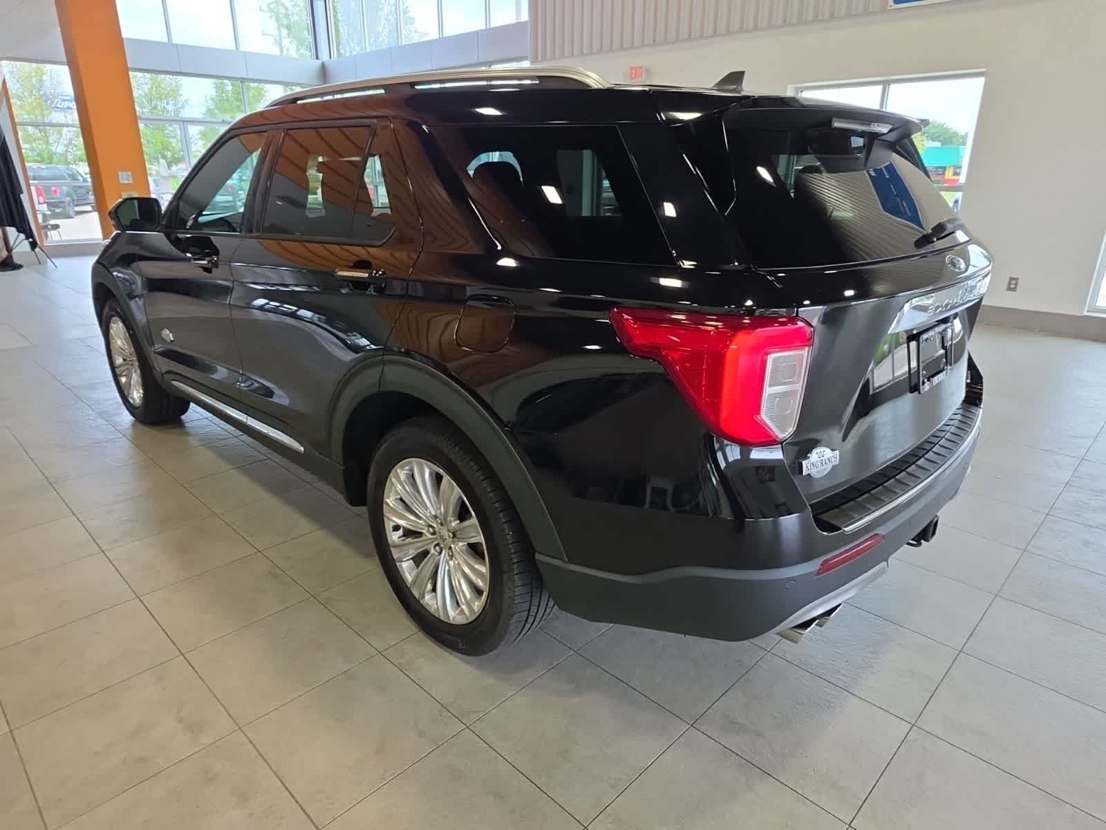 Used 2022 Ford Explorer King Ranch w/ Class IV Trailer Tow Package AWD/4WD image 12