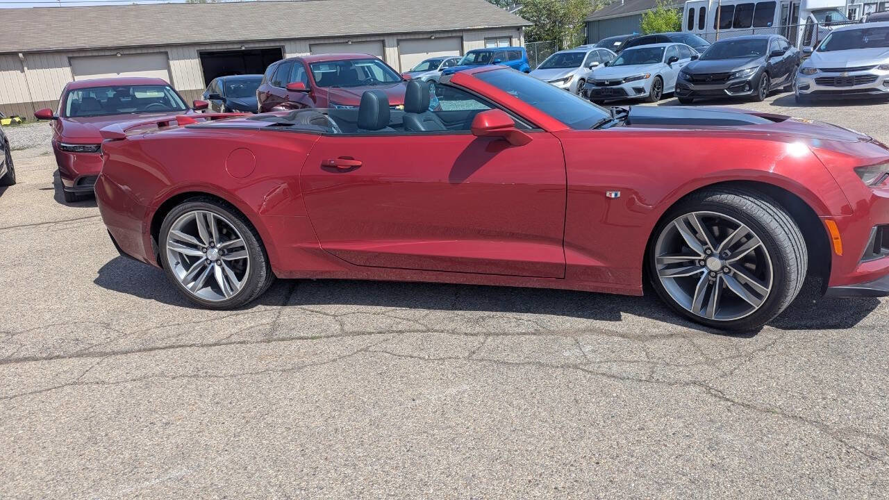 Used 2017 Chevrolet Camaro LT RWD image 10