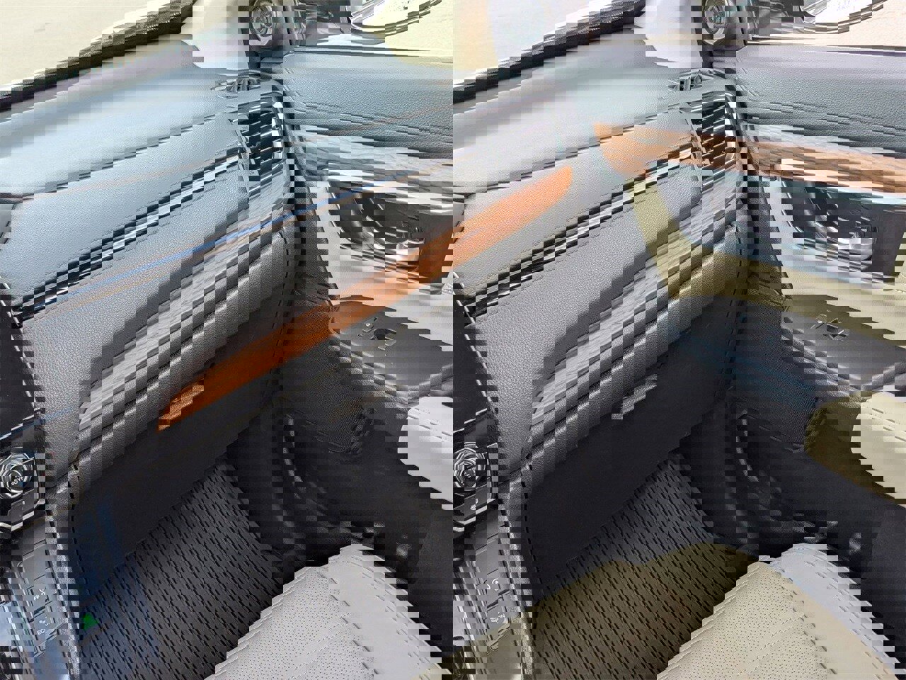 Used 2021 Honda CR-V Touring image 21