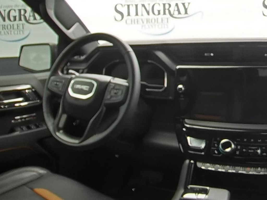 Certified 2025 GMC Sierra 1500 AT4 w/ AT4 Premium Package AWD/4WD image 16