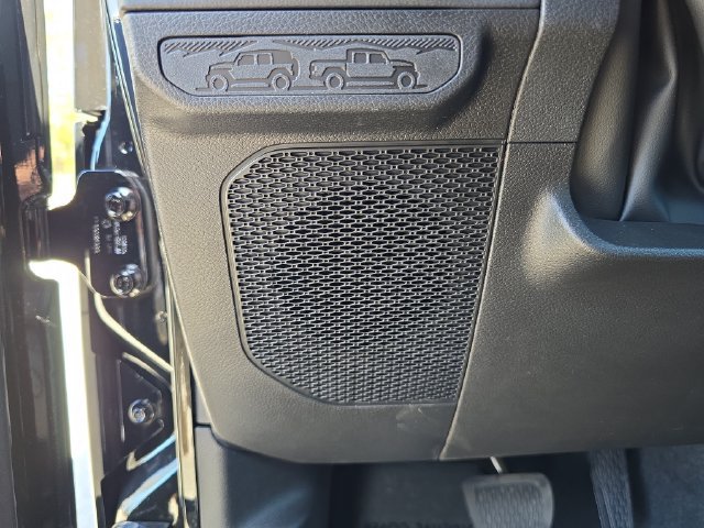 New 2026 Jeep Wrangler Unlimited Sahara AWD/4WD image 14