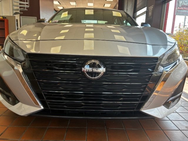 Used 2024 Nissan Altima 2.5 S FWD image 4